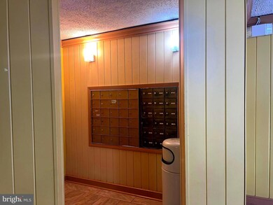 1802 Metzerott Rd unit 402, Adelphi, MD 20783 - photo 4