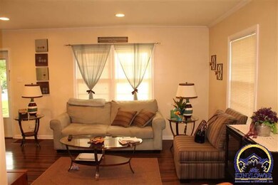 1136 SW Jane Ave, Topeka, KS 66604 - photo 4