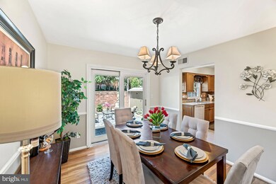 8434 Willow Forge Rd, Springfield, VA 22152 - photo 4