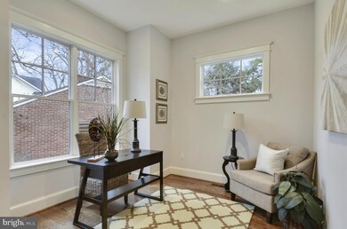 8001 Newdale Rd, Bethesda, MD 20814 - photo 5