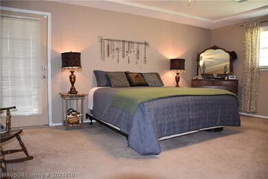 1916 W Shawntel Smith Blvd, Muldrow, OK 74948 - photo 6