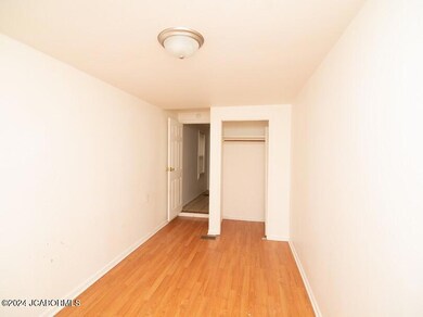 208 Pine2