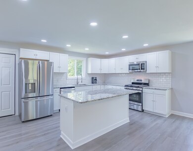 93 Deerfield Cir, Manchester, TN 37355 - photo 6