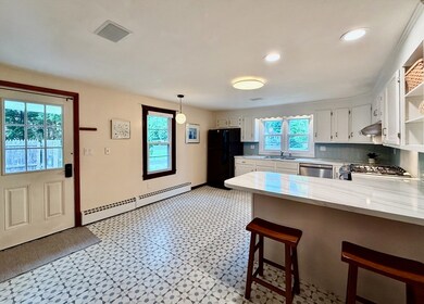 102 Bridge Rd, Florence, MA 01062 - photo 2