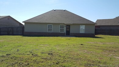 8601 S 264th East Ave, Broken Arrow, OK 74014 - photo 2