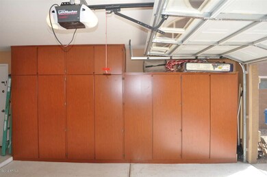 garage cabinets