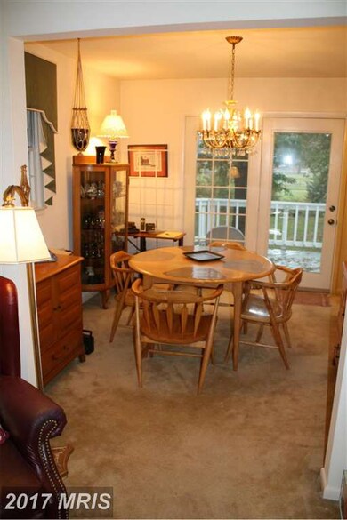 1901 Rampart Dr, Alexandria, VA 22308 - photo 5