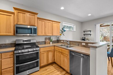 19843 Galileo Ave, Bend, OR 97702 - photo 7