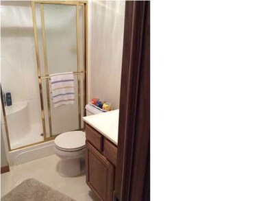 Full bath 1