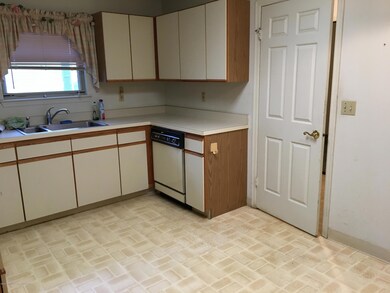 563 Petunia Ln N, Whiting, NJ 08759 - photo 3