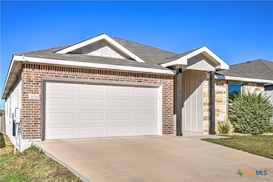 1924 Hayes St, Temple, TX 76502 - photo 2