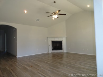 2001 E Tucson Place, Broken Arrow, OK 74014 - photo 5