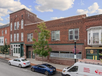 38 Kingman St, Saint Albans, VT 05478 - photo 2