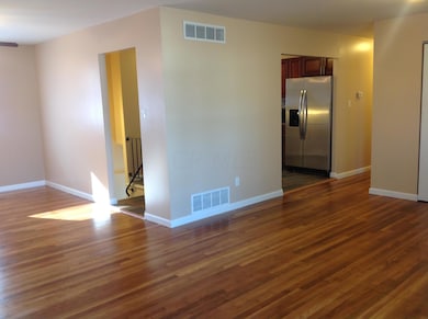 1471 Thurell Rd, Columbus, OH 43229 - photo 4