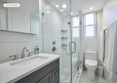 135 E 74th St unit 10C, New York, NY 10021 - photo 5