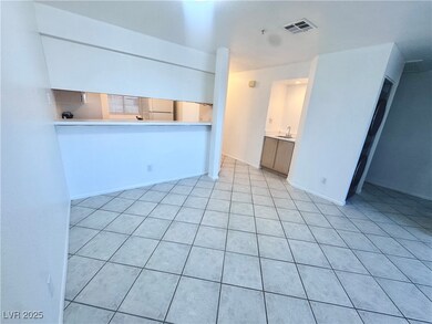 2064 Mesquite Ln unit 102, Laughlin, NV 89029 - photo 6