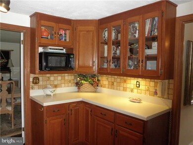 146 Pearlcroft Rd, Cherry Hill, NJ 08034 - photo 2