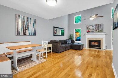 8329 Linden Oaks Ct, Lorton, VA 22079 - photo 6