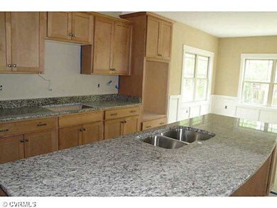 Kitchen - Oversized Island with Overhang for Stool