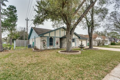 7503 Athlone Dr, Houston, TX 77088 - photo 5