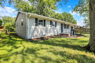 416 Linden Ln, Plainfield, IN 46168 - photo 3