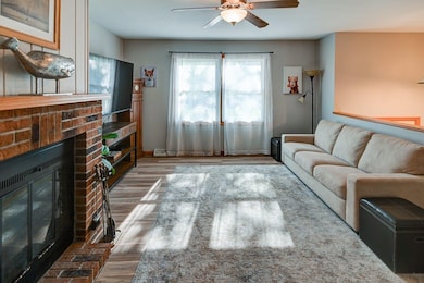 5802 Leanne Ln, Mc Farland, WI 53558 - photo 7