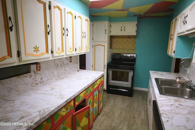 1126 Murray Dr, Jacksonville, FL 32205 - photo 6