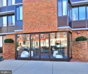 Webster House unit L12, Washington, DC 20036 - photo 3