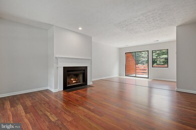 7623 Weather Worn Way unit D, Columbia, MD 21046 - photo 3