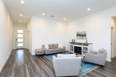 13309 Bear Creek Ct, Conroe, TX 77384 - photo 6