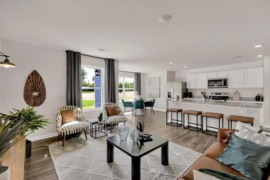 01 - Family Room + Casual Dining + Kitch
