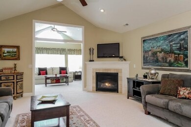 008-Living_Room-1409897-mls