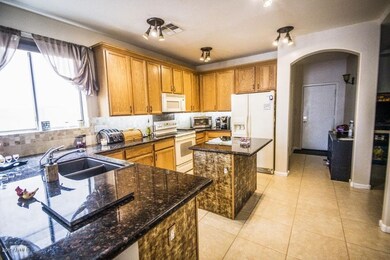 10702 E Medina Ave, Mesa, AZ 85209 - photo 5