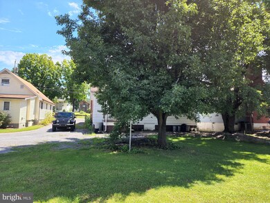 117 N Elm St, Moorefield, WV 26836 - photo 4