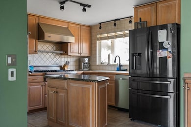 41-web-or-mls-JEL04442