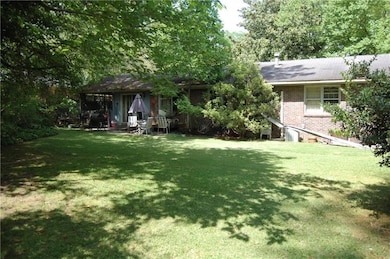 Surround yourself with breathtaking, lush landscap