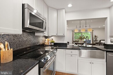 7908 Pebble Brook Ct, Springfield, VA 22153 - photo 7