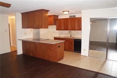 7404 Sandhurst Ln S, North Richland Hills, TX 76182 - photo 4