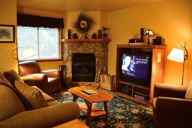 Great Room w/ WBFP