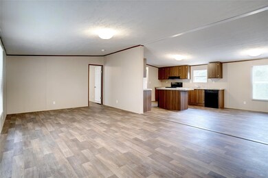 2509 Elk Trail, Granbury, TX 76048 - photo 2