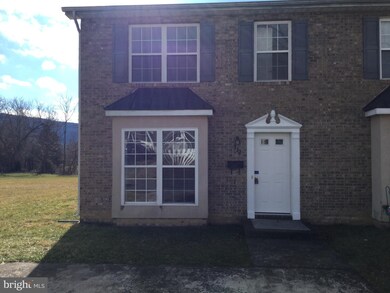 332 Zea St, Strasburg, VA 22657 - photo 2