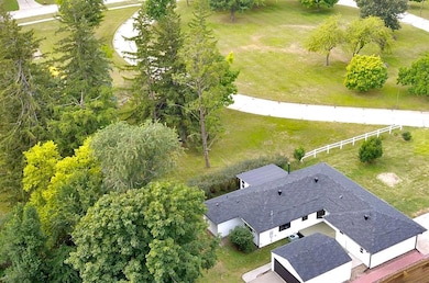 1620 Broad St, Grinnell, IA 50112 - photo 6