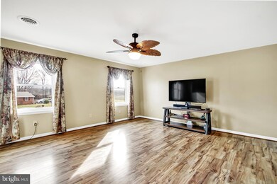 756 Joy Dr, Greencastle, PA 17225 - photo 2