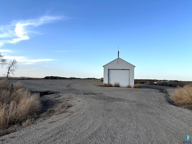 36008 S Dakota 26, Orient, SD 57467 - photo 2
