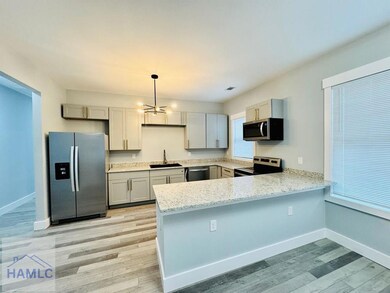 1107 E 38th St, Savannah, GA 31404 - photo 3