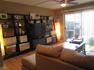 Living Room (2)