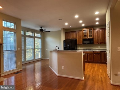 1538 Grosbeak Ct, Woodbridge, VA 22191 - photo 7