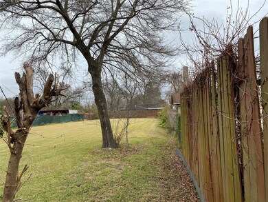 8202 Schneider St, Houston, TX 77093 - photo 3