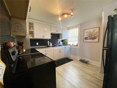 2812 Richmond Ave, Mattoon, IL 61938 - photo 4