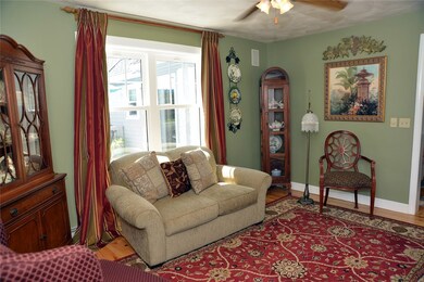 27 Malee Terrace, Portsmouth, RI 02871 - photo 4